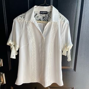 Karl Lagerfeld Paris Blouse! 🤍